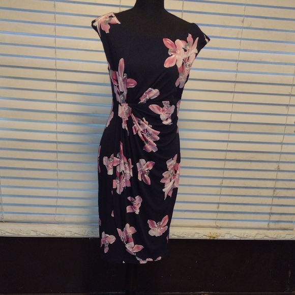 connected apparel Dresses & Skirts - Connected pink/blk flowered dress Size 10P